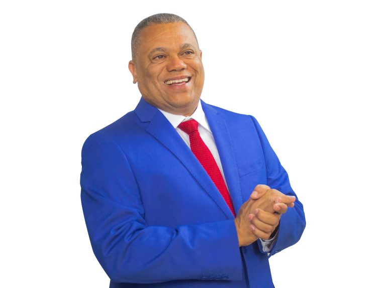 Martín Durán es confirmado como enlace de la Fuerza del Pueblo en Licey al Medio